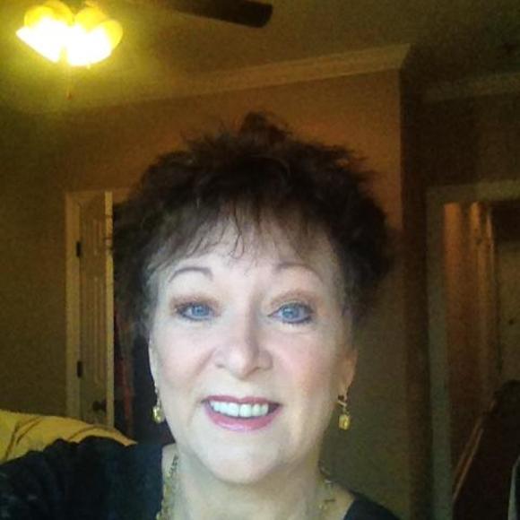 Meet your Posher, Chris - Picture 1 of 1